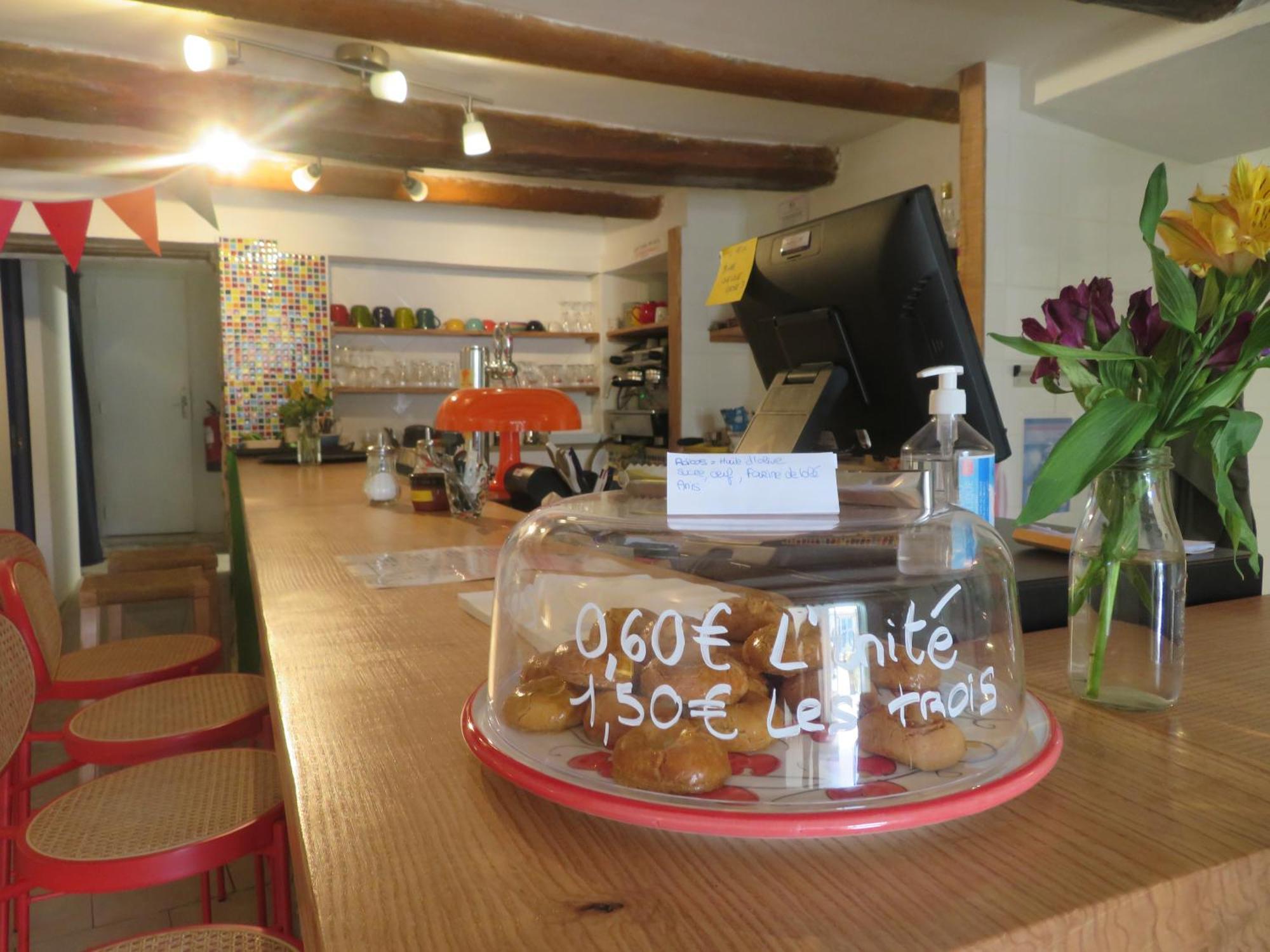 Auberge De La Petite Casserole Revest-des-Brousses Екстериор снимка